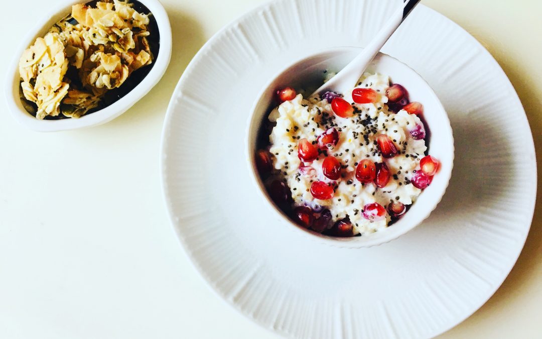 Yogurt with Brown Rice,Quinoa,Chia Seeds,and Pomegranate