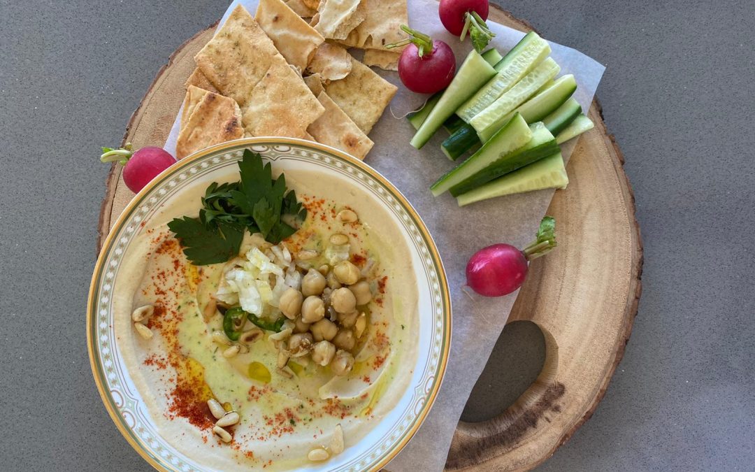 Creamy Israeli Hummus by Spice My Day
